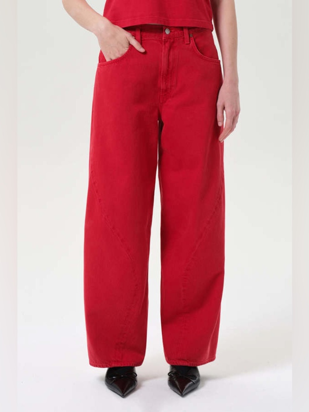 Agolde Twist Wide Barrel Leg Jean in Tomato Red NWOT Size 26